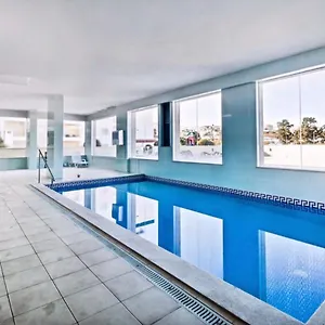 https://2-bedroom-apartment-in-luxury-complex-walking-distance-to-town.hotelaalgarve.com