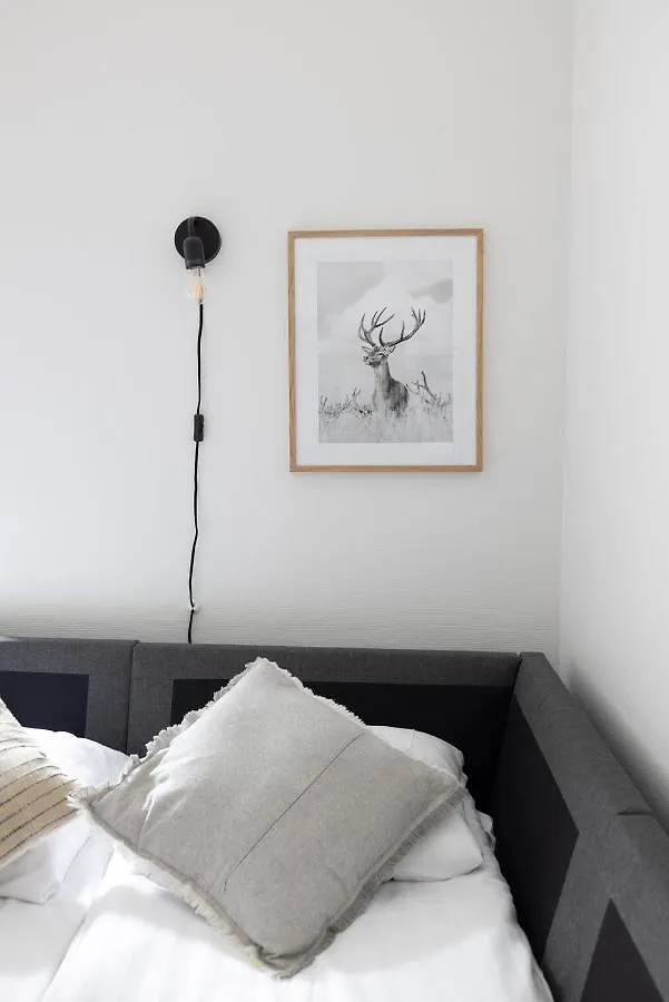 2Ndhomes Charming Central 1Br City Apartment With Great Location Helsinki
